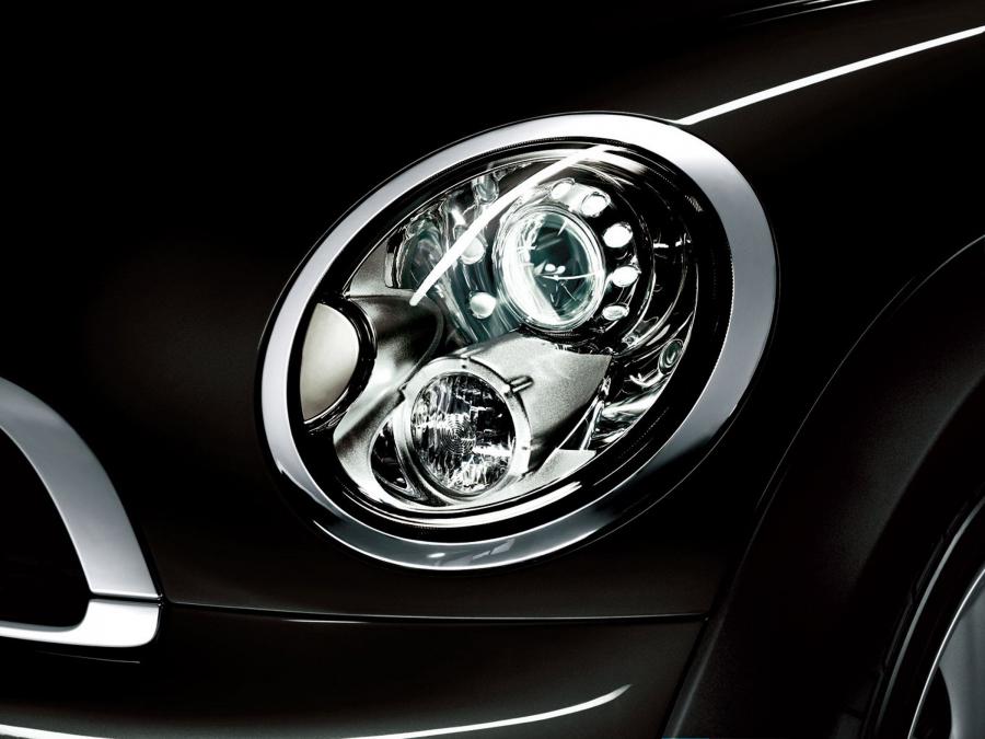  Mini Cooper Saville Row 2010 года  (фото 4 из 7)